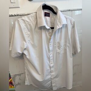 UNTUCKit White Casual Button Down Shirt